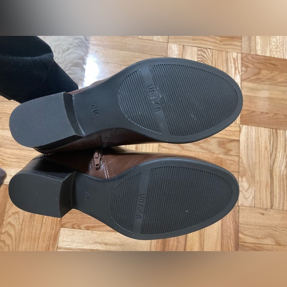 BRAND NWOT Unisa Brown Leather Booties Women Size 7.5 - Picture 7 of 7